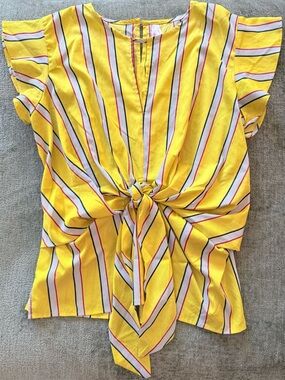 True Destiny Women’s Yellow Stripe Tie Front Ruffle Sleeve Top Size M